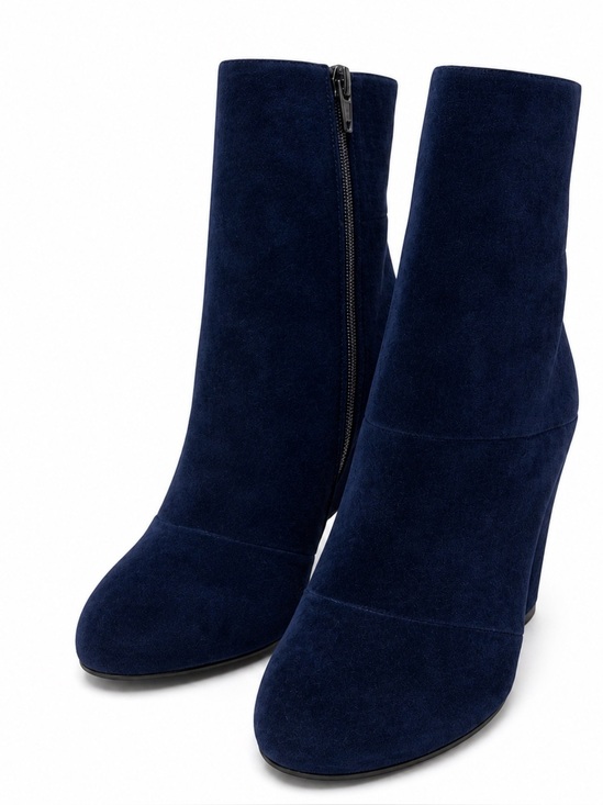 BCBGeneration Shoes - BCBGeneration BLUE VELVET WOMEN ANKLE BOOTS. SIZE- 7 B